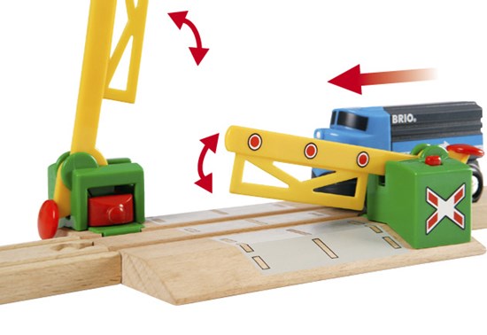Brio # 33750 Magnetic Action Crossing