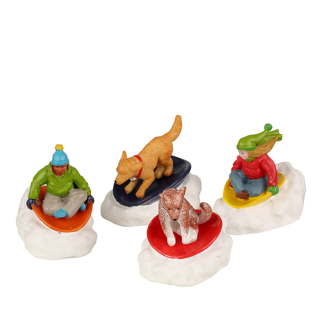 Lemax # 22121 Dog Snow Saucer Fun