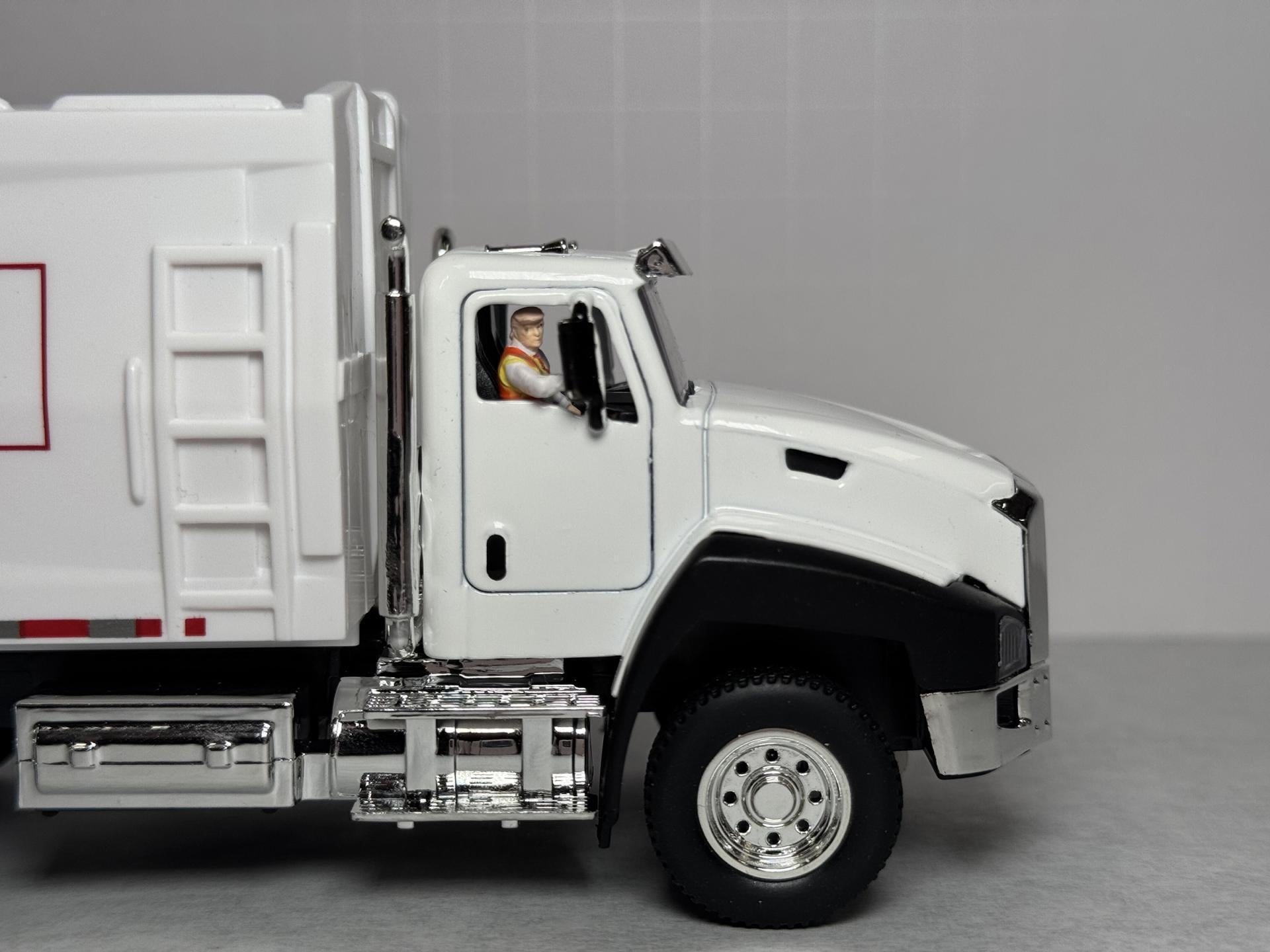 MTH # 30-50119 Donald J. Trump Garbage Truck