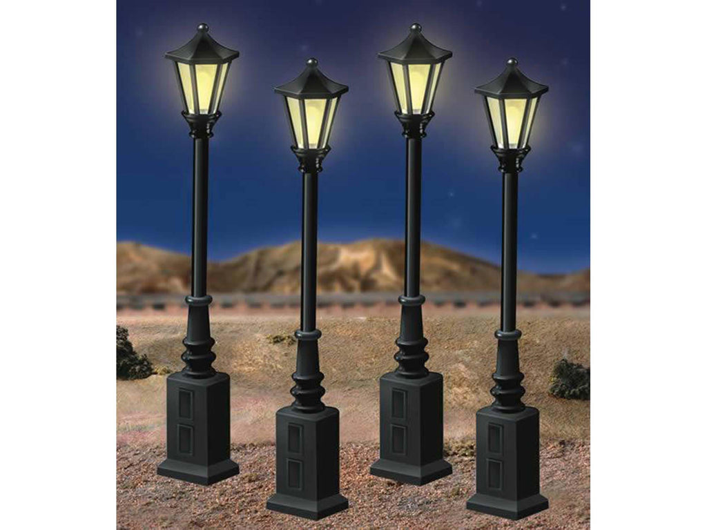 Lionel # 24156 Lionelville Street Lamps