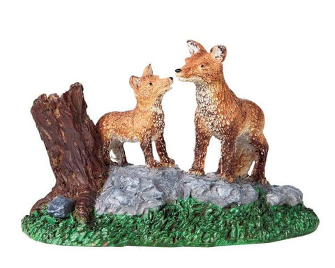 Lemax # 92639 A Fox And Her Pup