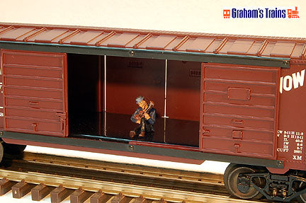 Lionel # 39248 Erie Double Door Box Car with Hobo