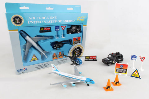 Daron # RT5731 Air Force One United States Of America Airport Play Set